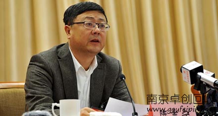 新癸酸苯基汞/26545-49-3，作為重要的聚氨酯催化劑，助力新材料研發(fā)，拓寬應(yīng)用領(lǐng)域